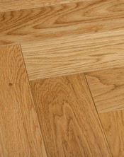 OAK HERRINGBONE VARNISHED