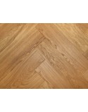 OAK HERRINGBONE VARNISHED