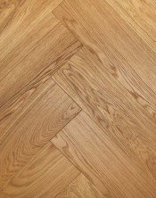 OAK HERRINGBONE VARNISHED