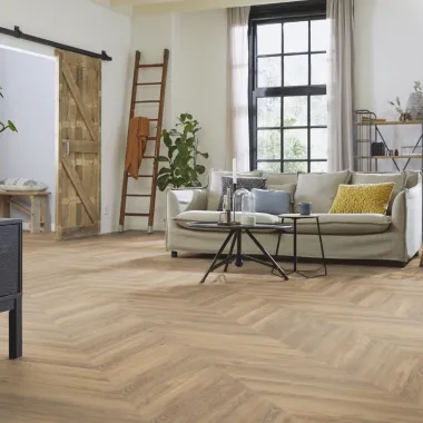 Klijuojamos vinilinės grindys prancūziška eglute mFLOR Parva Oak Chevron 42214 Piedmont