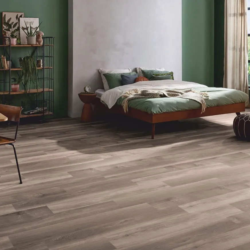 Rakinamos vinilinės grindys mFLOR Solcora+ 52-05 Broad Leaf 56267 Smoky Sycamore