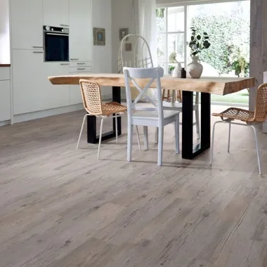 Klijuojamos vinilinės grindys mFLOR Authentic Palnk 25-05 Plank 81013 Verde