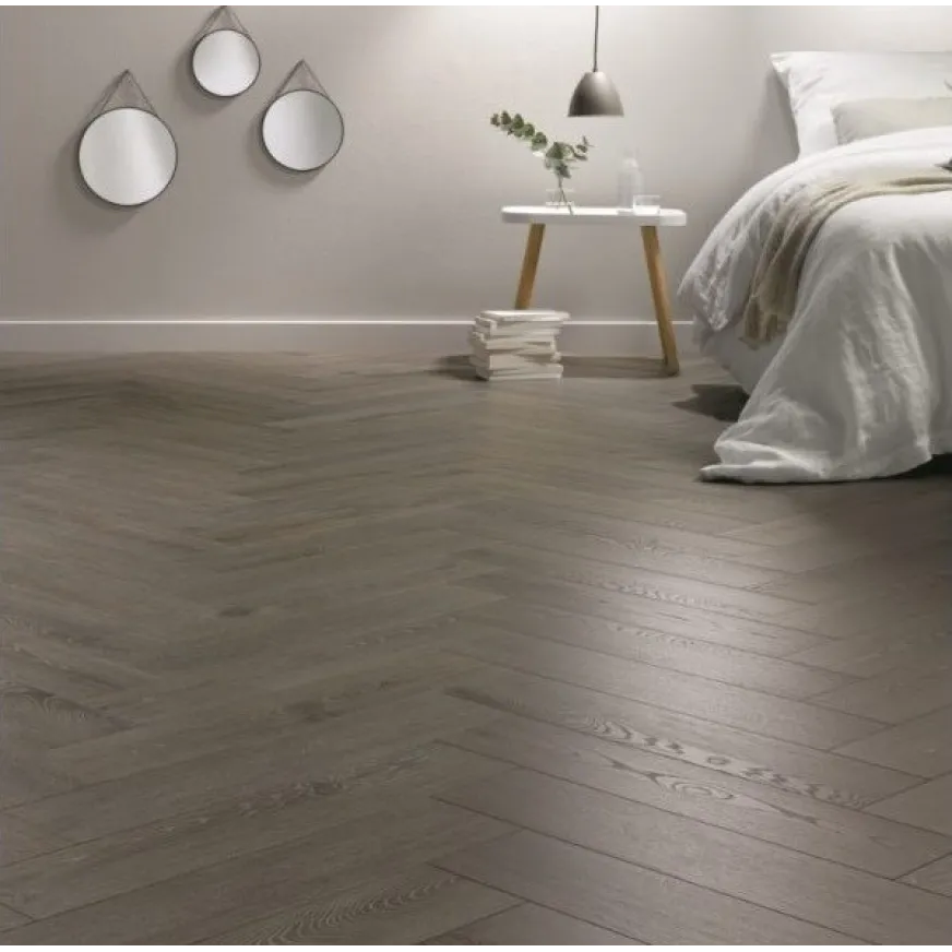Laminuotos grindys eglute Alsapan Herringbone 542 Aronia Oak
